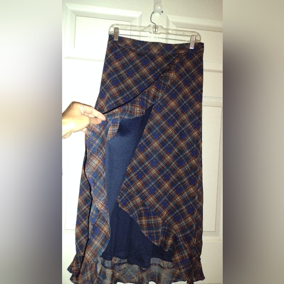 Beautiful flowing maxi skirt, Sz S - Picture 3 of 6